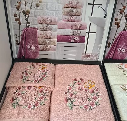 Комплект хавлиени кърпи Ребека Хоум 30/50, 50/90 и 70/140 см розово
