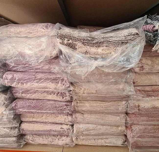 Памучно жакардово одеяло-покривало 170/220 см лилаво, Спалното Бельо - Магазин за спално бельо Памучно жакардово одеяло-покривало 170/220 см лилаво - Това е стилно и практично одеяло-покривало за дивани или фотьойли, изработено от висококачествени материали - 100% памук в красив лилав цвят.