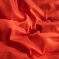 Луксозно Спално бельо памучен сатен с паспел, 3 части - Алено Червено - Размери: Спален плик – 1 брой – 200 х 210 см; Калъфка – 2бр.