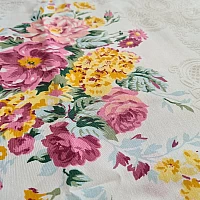 Прекрасно спално бельо Soft Flowers - Прекрасно спално бельо от качествен памучен плат в нежни цветя и орнаменти, които се преплитат хармонично и изискано.